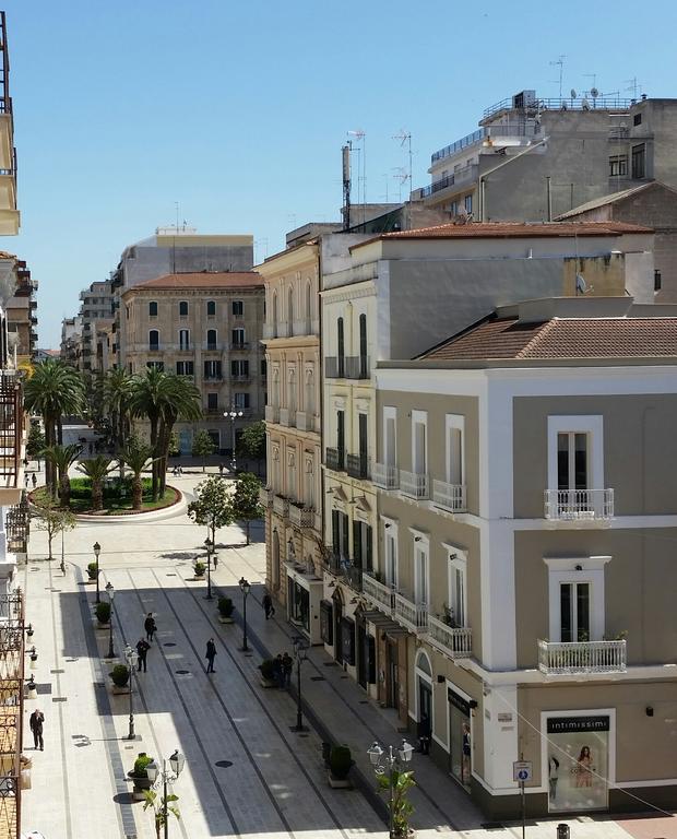 Borgo Due Mari Bed and Breakfast Taranto Exteriör bild